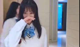 用黄瓜插学姐视频,揭秘校园奇闻异事