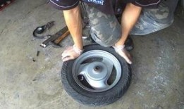 摩托车轮胎更换视频,摩托车轮胎更换全解析