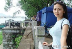 正在播放柳州莫菁视频,探寻柳州美食文化的魅力所在