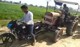 拖拉机舞蹈视频女主播,舞动乡村魅力，网络走红背后的故事