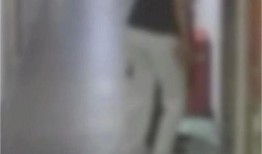 在电梯亲吻视频,甜蜜亲吻见证浪漫邂逅